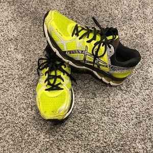 ASICS light show size 10